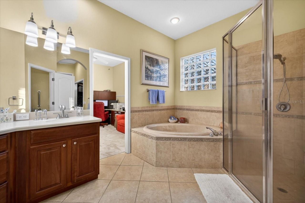 5510 E Longboat Boulevard, Tampa, FL 33615 Photo