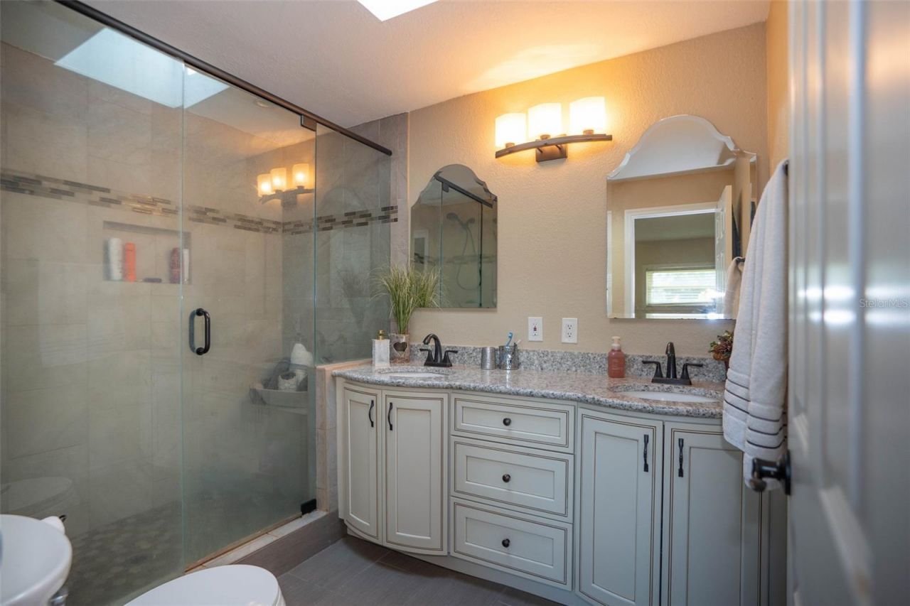 20963 E Colonial Drive, Christmas, FL 32709 Photo