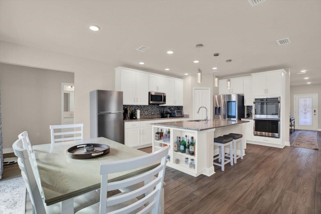 11208 Seattle Wren Avenue, Weeki Wachee, FL 34614 Photo