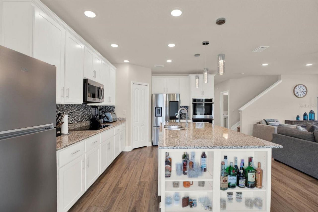 11208 Seattle Wren Avenue, Weeki Wachee, FL 34614 Photo