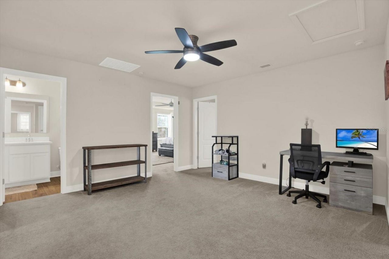 11208 Seattle Wren Avenue, Weeki Wachee, FL 34614 Photo