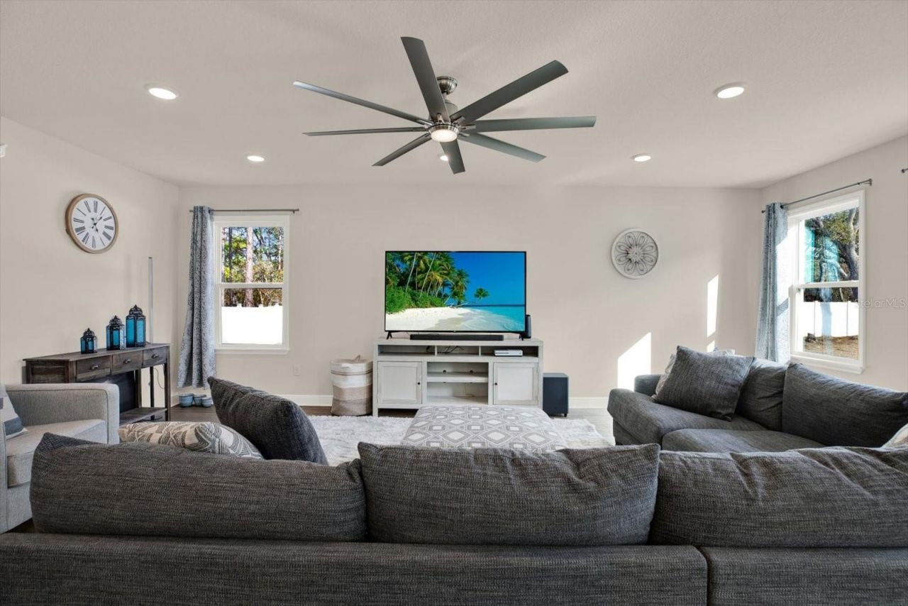 11208 Seattle Wren Avenue, Weeki Wachee, FL 34614 Photo