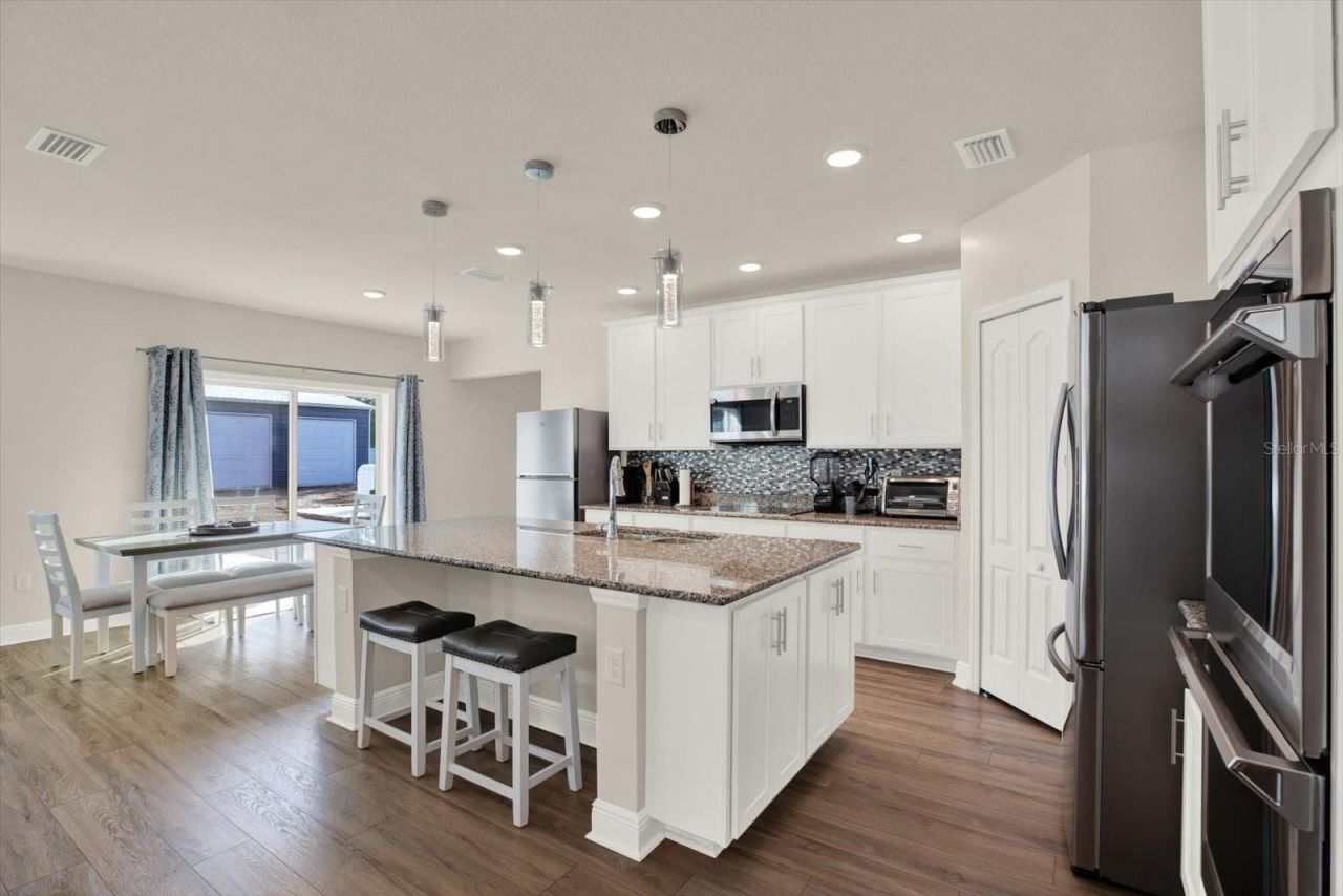 11208 Seattle Wren Avenue, Weeki Wachee, FL 34614 Photo