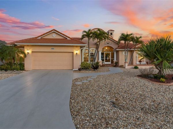 8242 ARLEWOOD CIRCLE, PORT CHARLOTTE, FL 33981