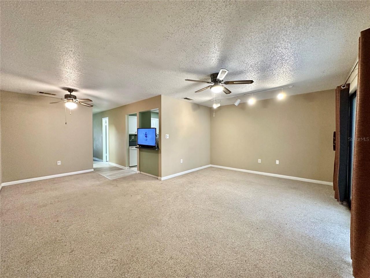 2834 SW 14th Drive, Unit 305, Gainesville, FL 32608 Photo