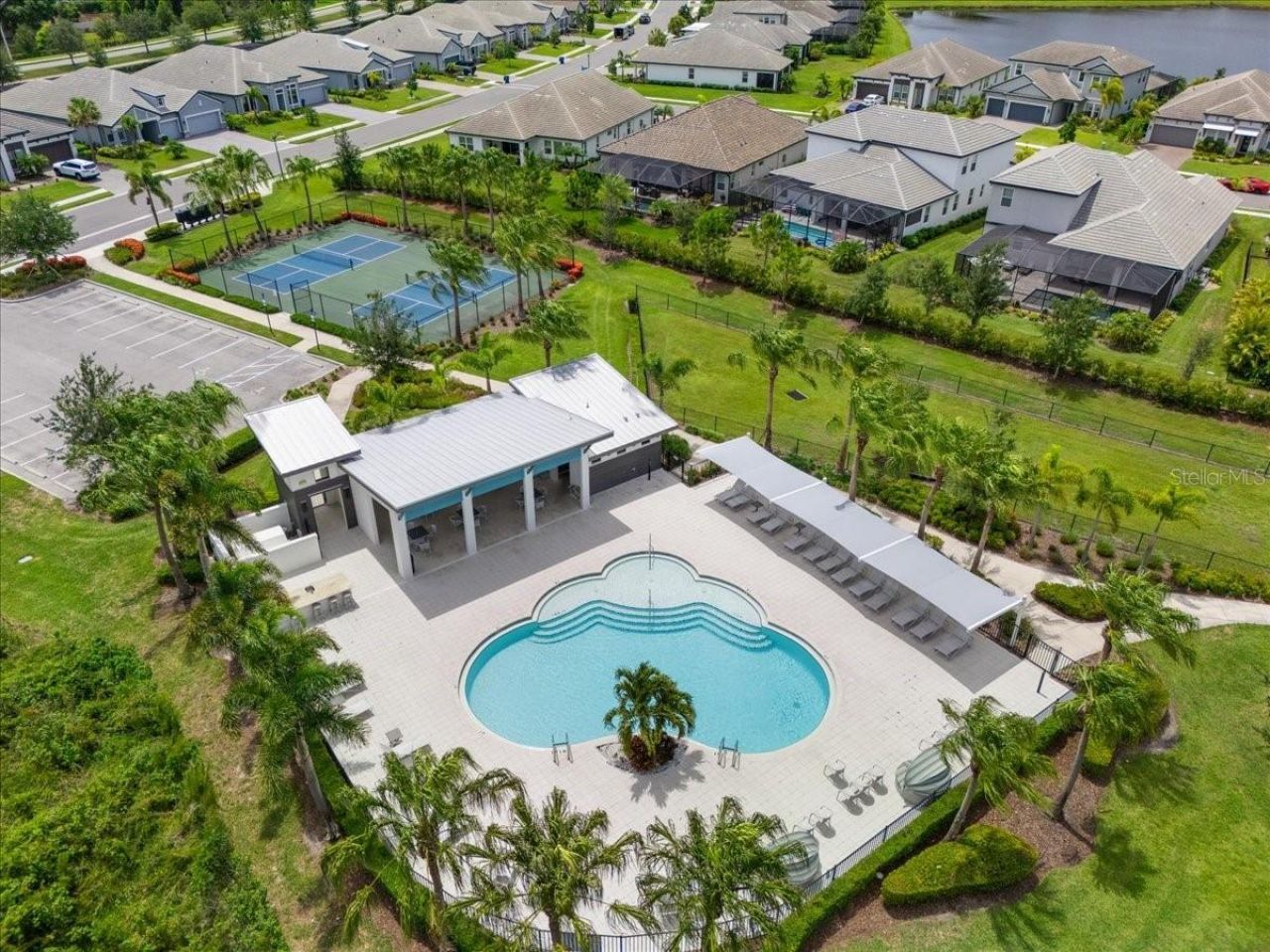 2028 Woodleaf Hammock Court, Bradenton, FL 34211 Photo