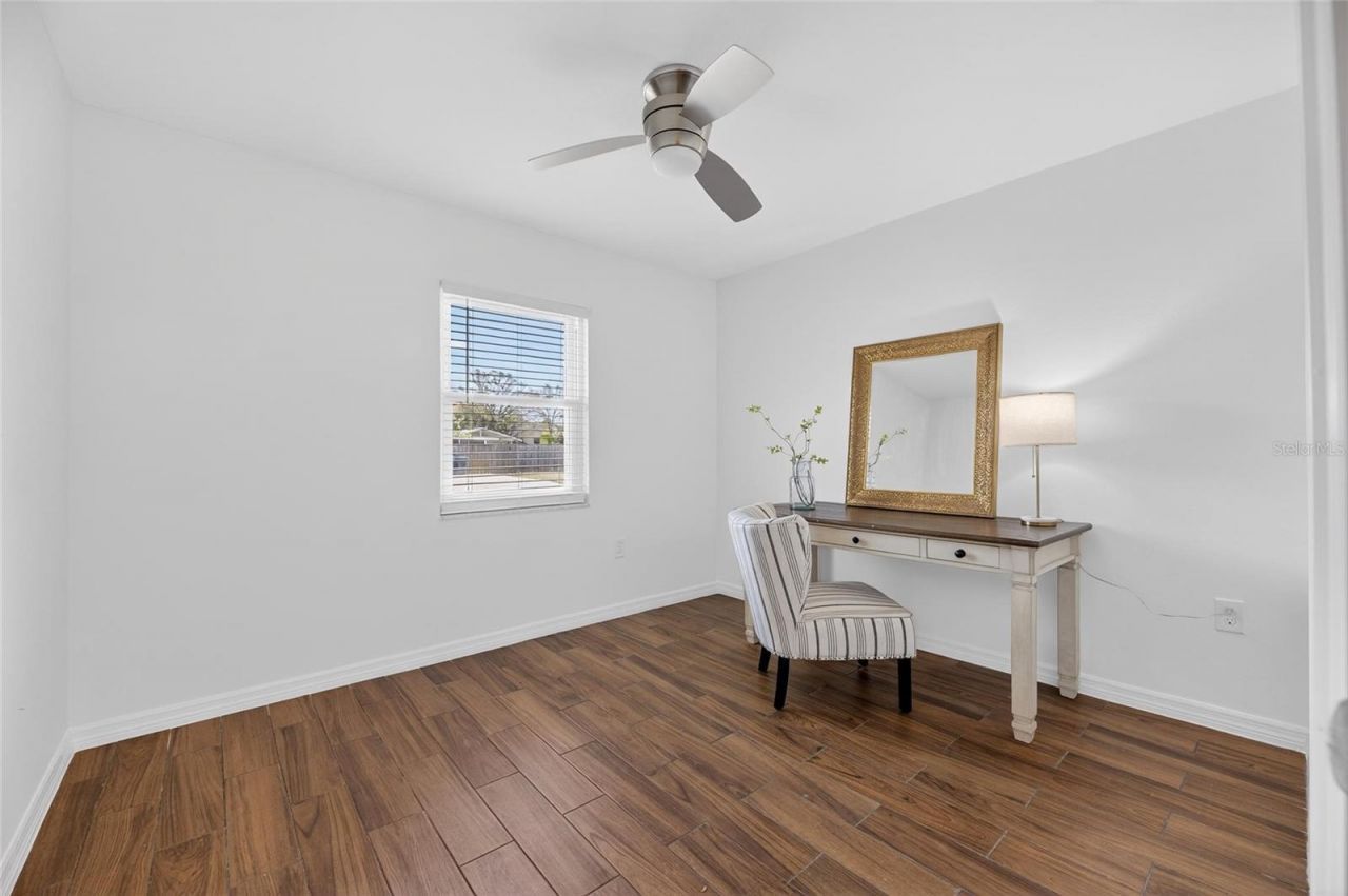 8050 Carolyn Street Ne, Saint Petersburg, FL 33702 Photo