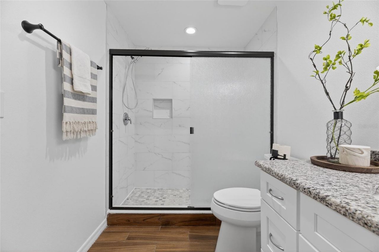 8050 Carolyn Street Ne, Saint Petersburg, FL 33702 Photo