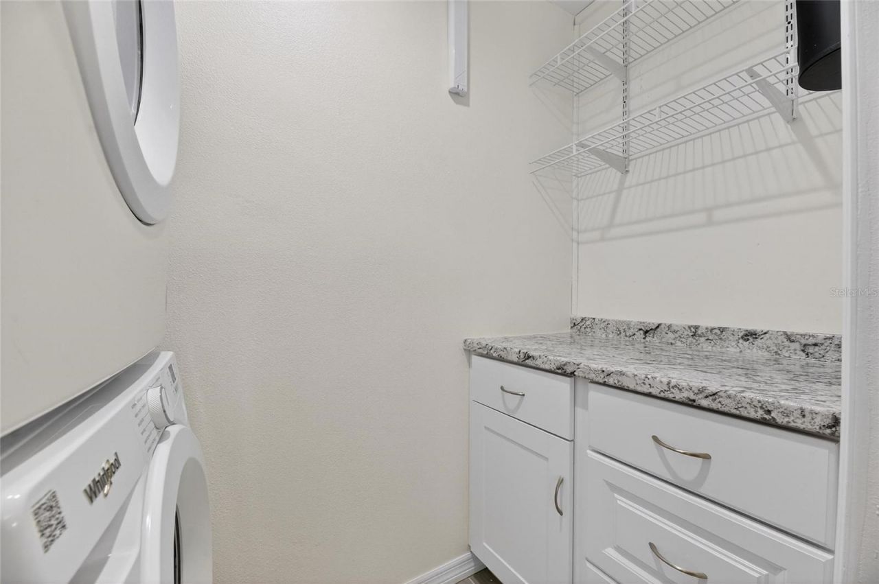 8050 Carolyn Street Ne, Saint Petersburg, FL 33702 Photo