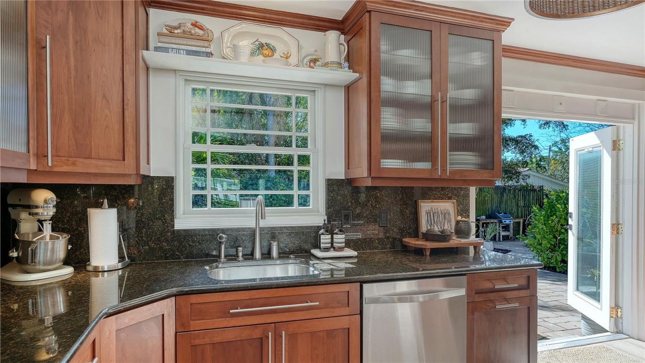 838 Highland Street, Sarasota, FL 34234 Photo