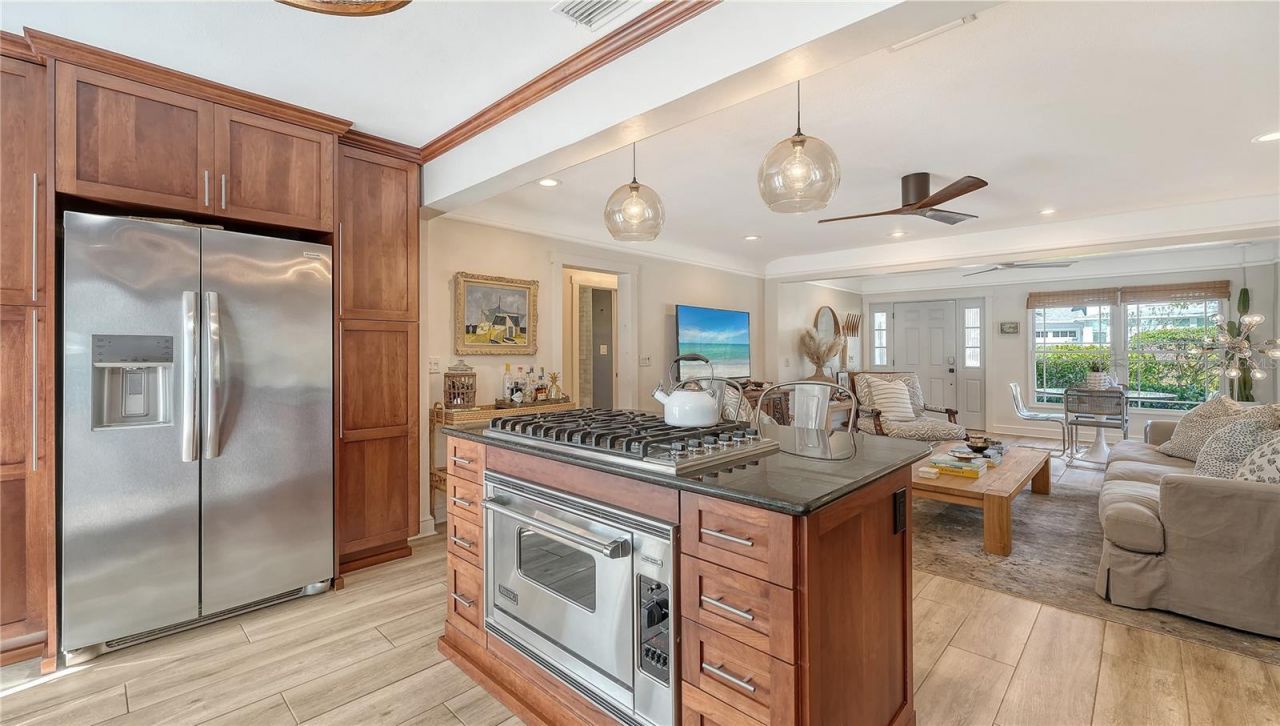 838 Highland Street, Sarasota, FL 34234 Photo