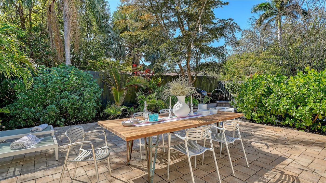 838 Highland Street, Sarasota, FL 34234 Photo