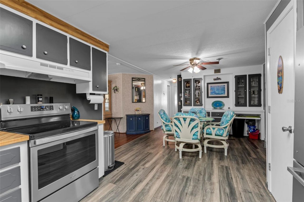 5619 Bayshore Road, Unit 466, Palmetto, FL 34221 Photo