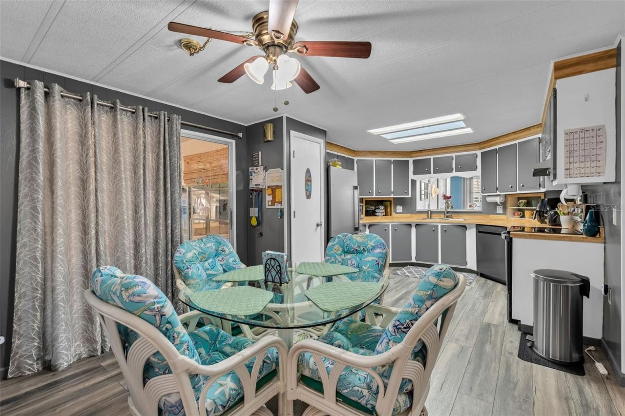 5619 Bayshore Road, Unit 466, Palmetto, FL 34221 Photo