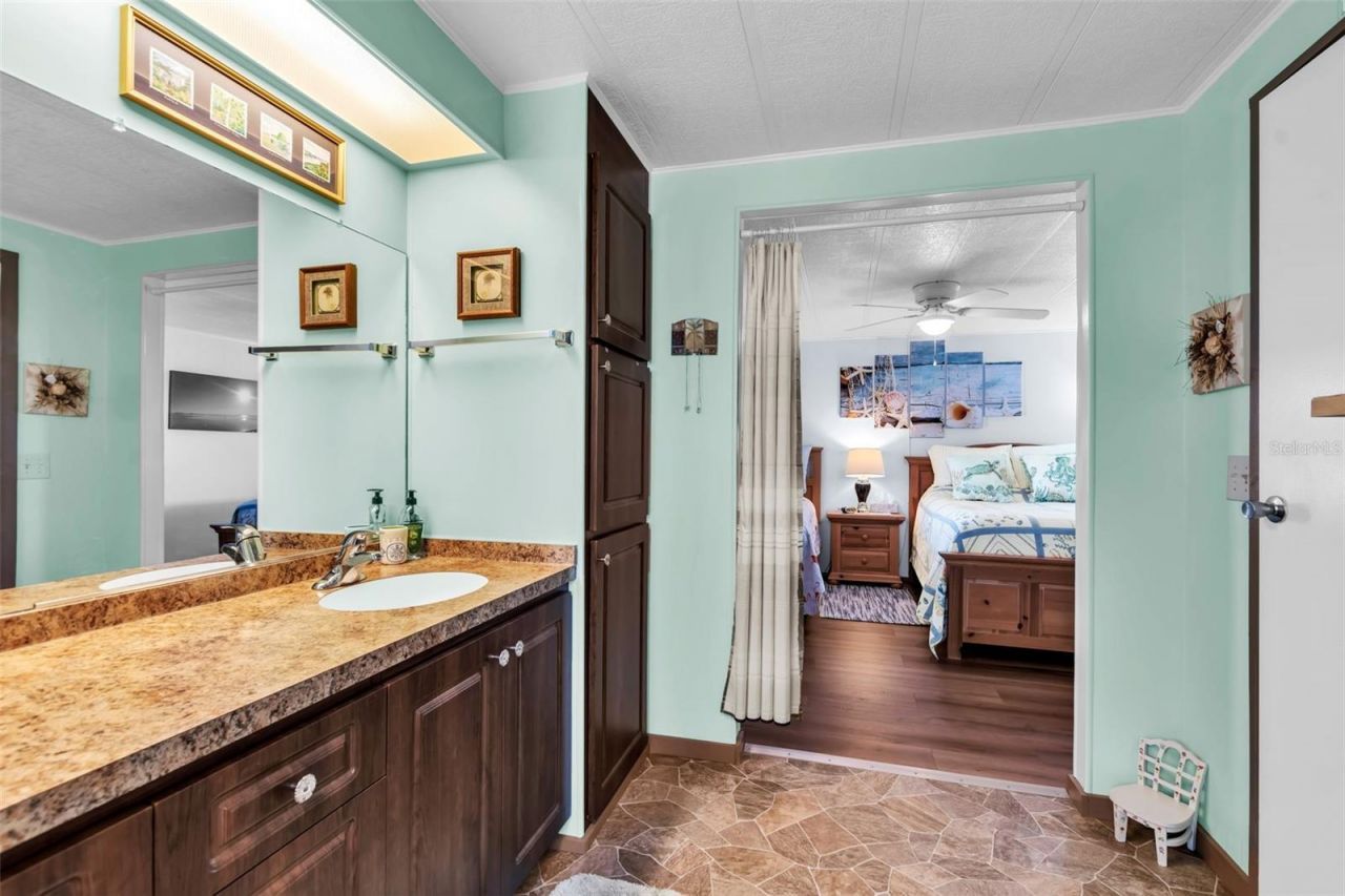 5619 Bayshore Road, Unit 466, Palmetto, FL 34221 Photo