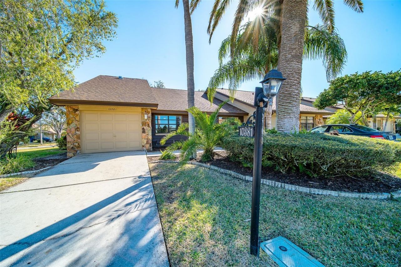 10381 98th Street, Largo, FL 33773 Main Photo