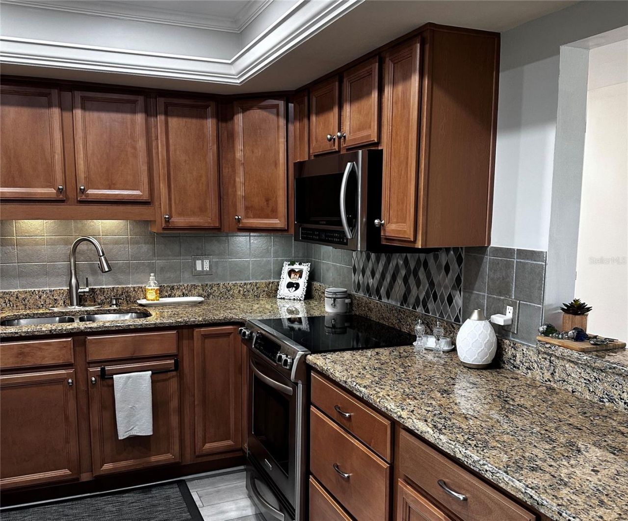 5108 Brittany Drive S, Unit 204, Saint Petersburg, FL 33715 Photo