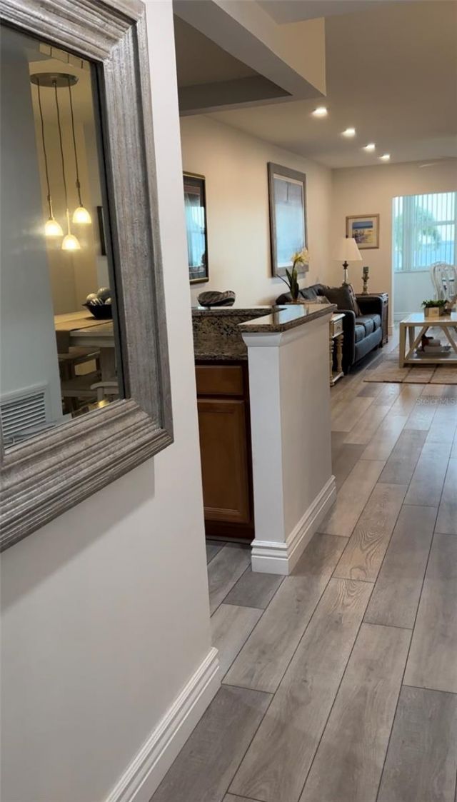 5108 Brittany Drive S, Unit 204, Saint Petersburg, FL 33715 Photo