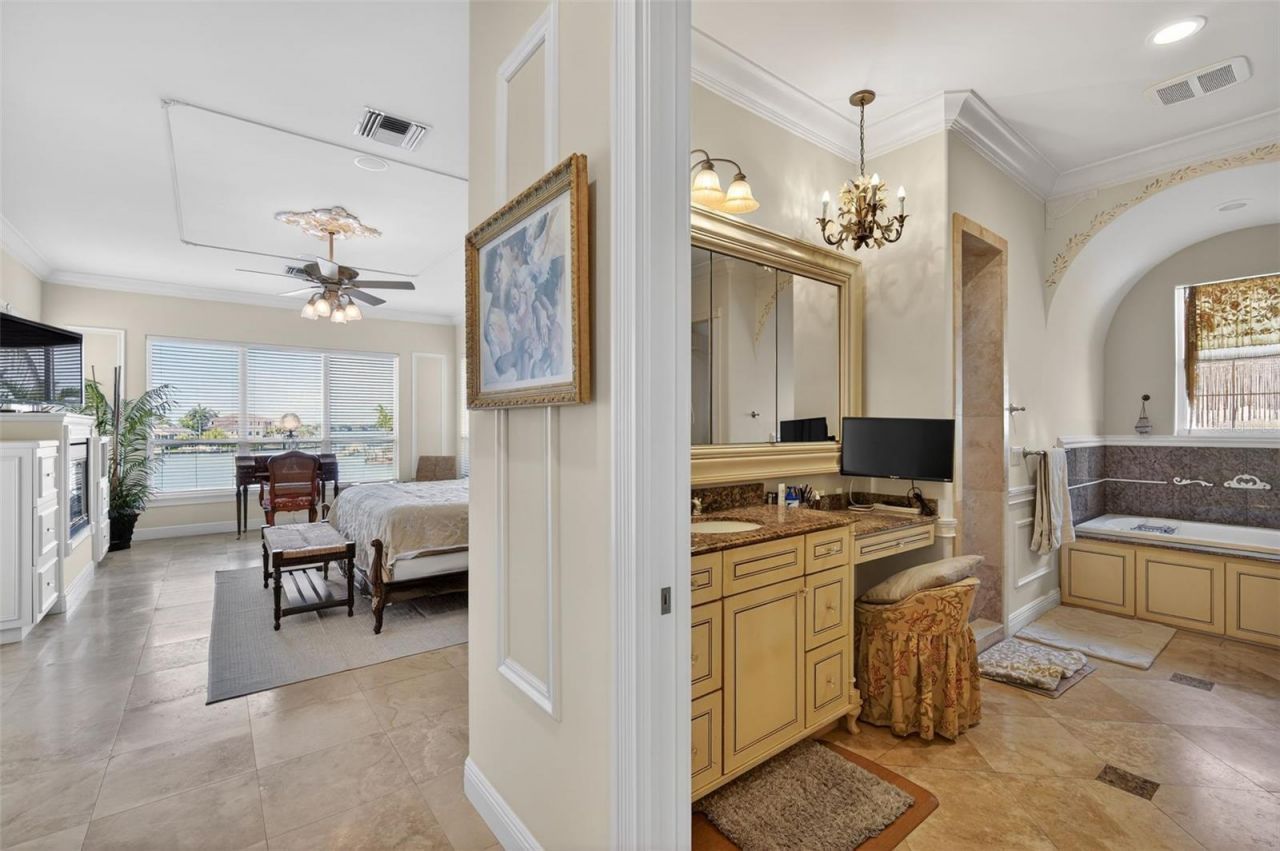 1444 Harbor Drive, Sarasota, FL 34239 Photo