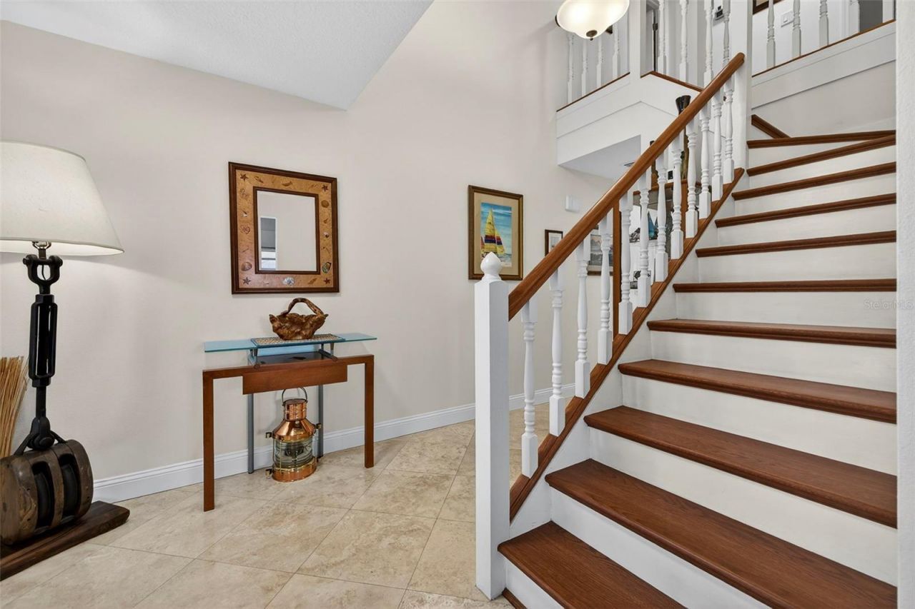 1671 Watermark Circle Ne, Saint Petersburg, FL 33702 Photo