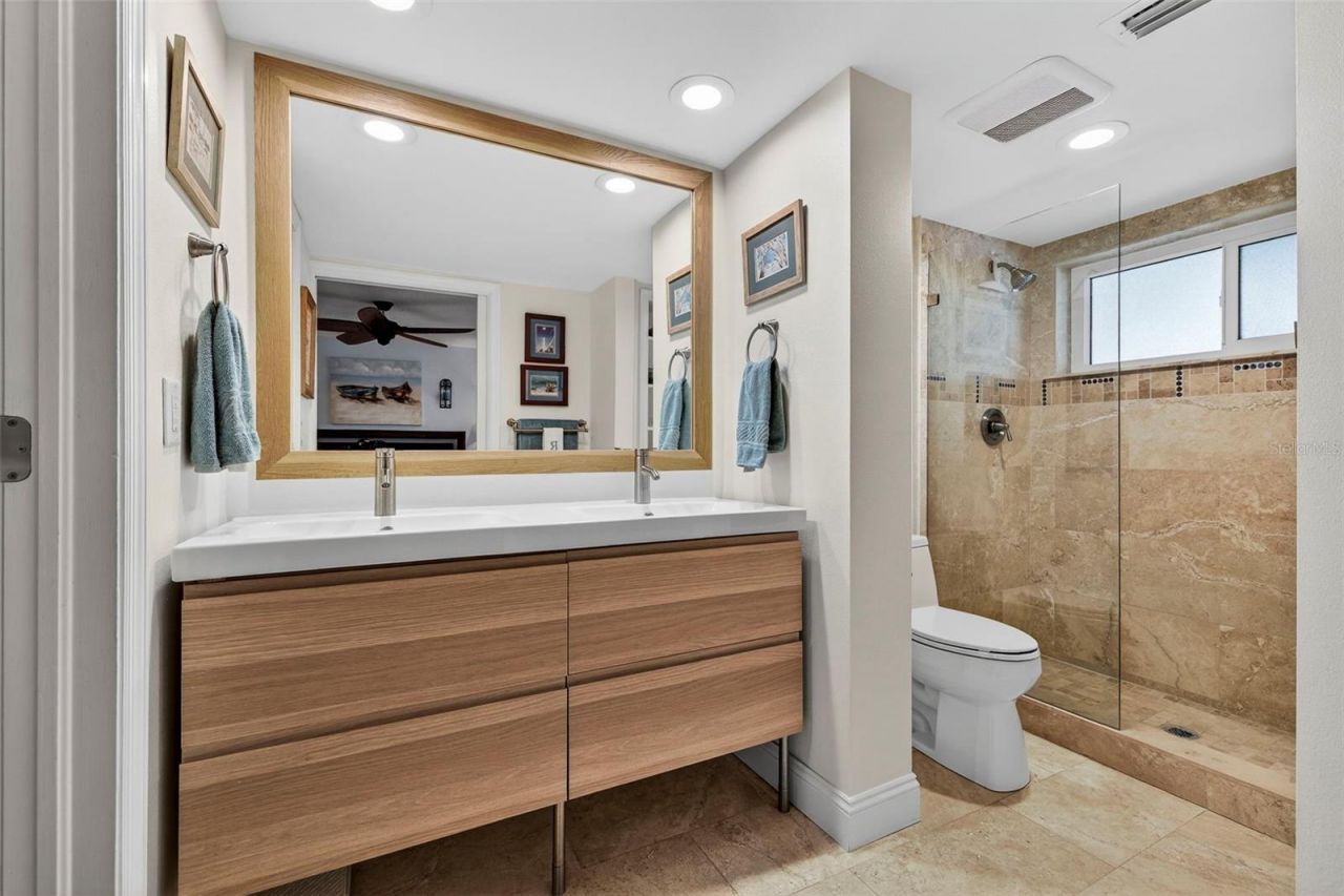 1671 Watermark Circle Ne, Saint Petersburg, FL 33702 Photo