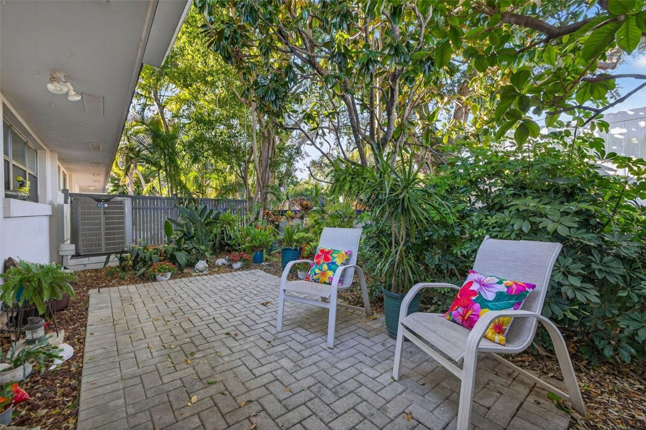 1671 Watermark Circle Ne, Saint Petersburg, FL 33702 Photo