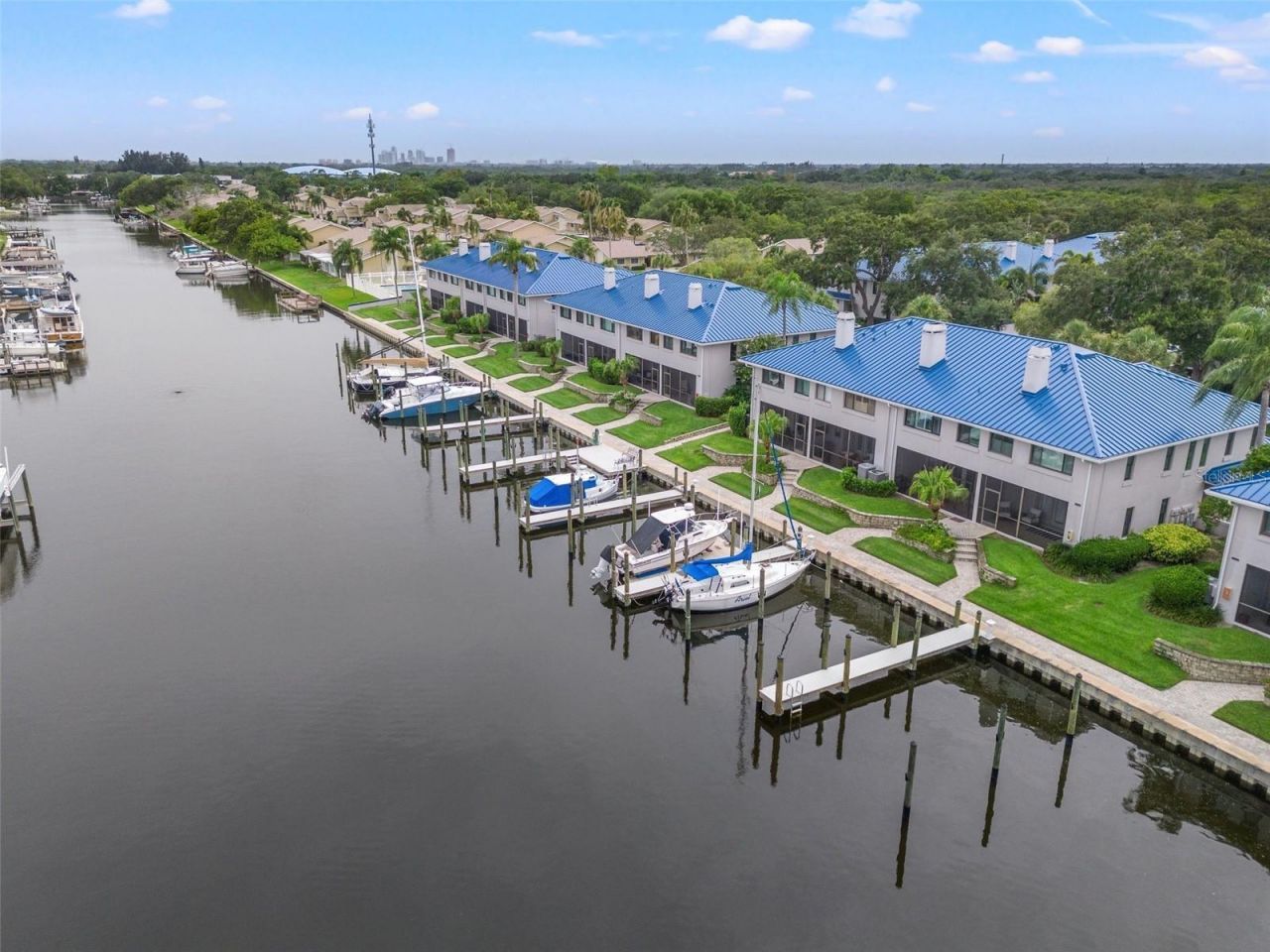 1671 Watermark Circle Ne, Saint Petersburg, FL 33702 Photo