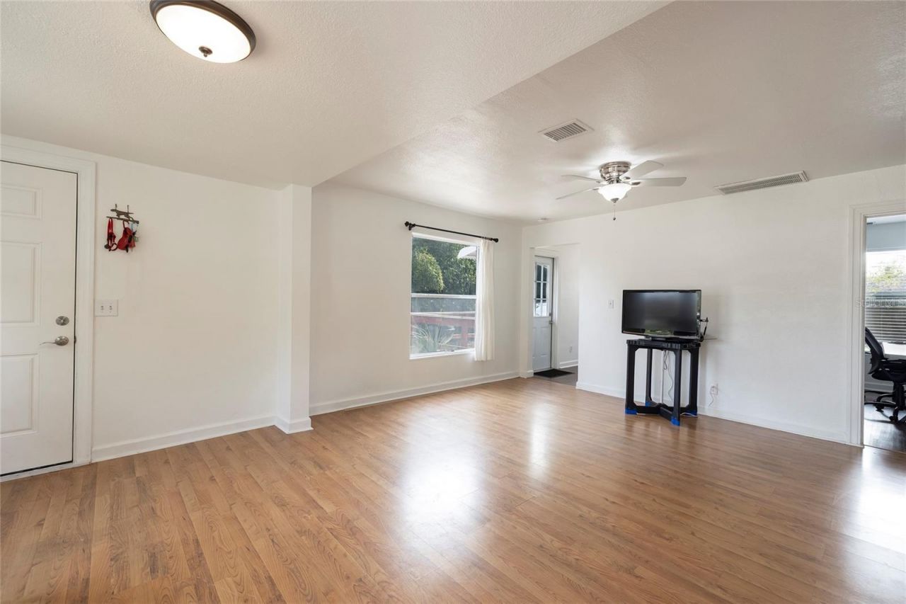 2540 18th Avenue N, Saint Petersburg, FL 33713 Photo