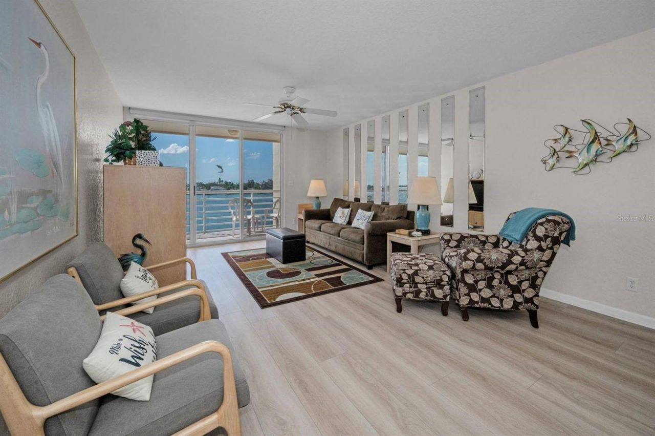 6085 Bahia Del Mar Circle, Unit 467, Saint Petersburg, FL 33715 Photo