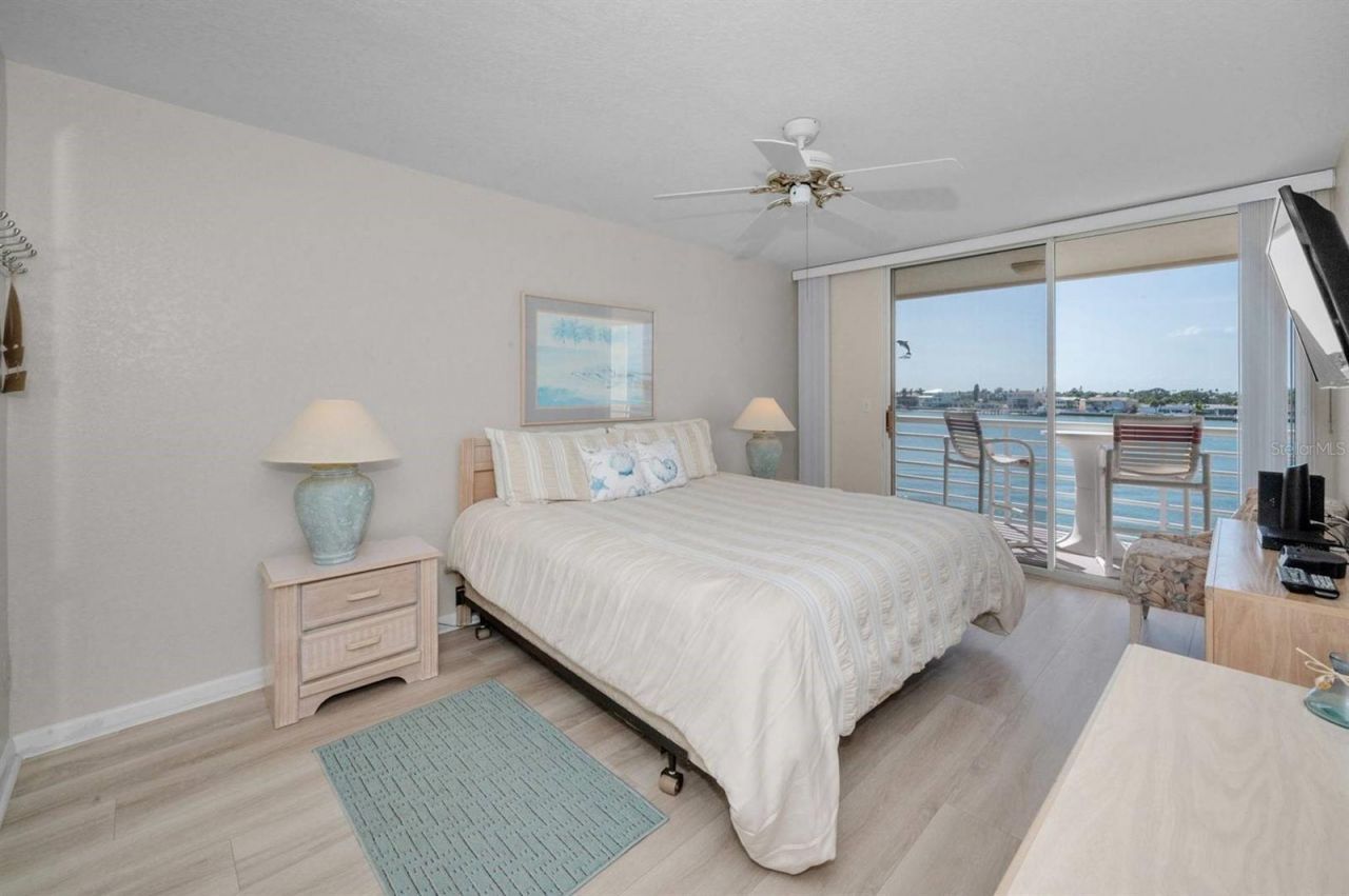 6085 Bahia Del Mar Circle, Unit 467, Saint Petersburg, FL 33715 Photo