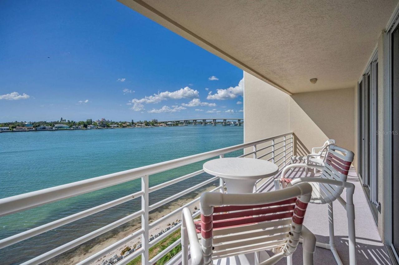 6085 Bahia Del Mar Circle, Unit 467, Saint Petersburg, FL 33715 Photo