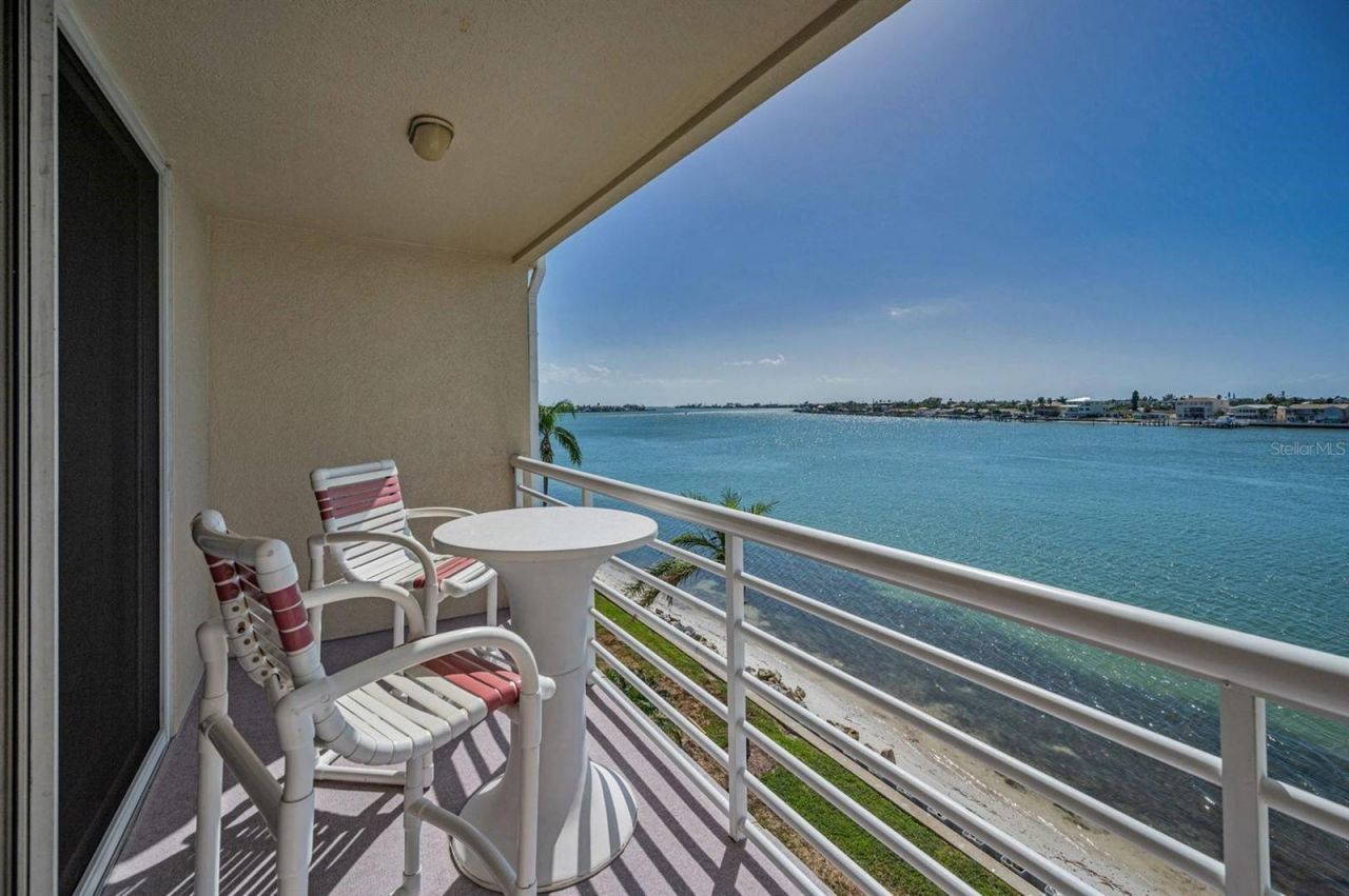 6085 Bahia Del Mar Circle, Unit 467, Saint Petersburg, FL 33715 Photo
