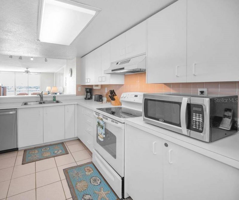 6085 Bahia Del Mar Circle, Unit 467, Saint Petersburg, FL 33715 Photo