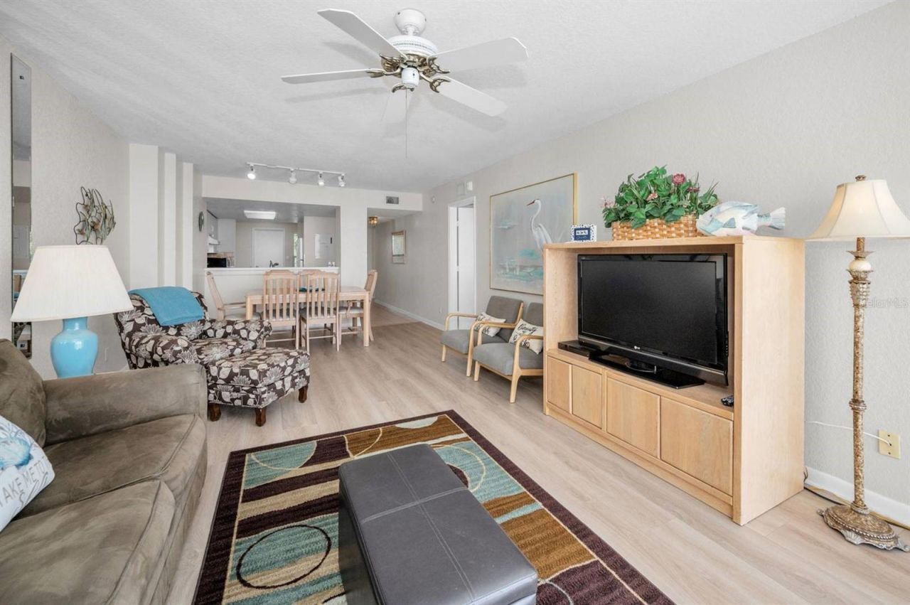 6085 Bahia Del Mar Circle, Unit 467, Saint Petersburg, FL 33715 Photo