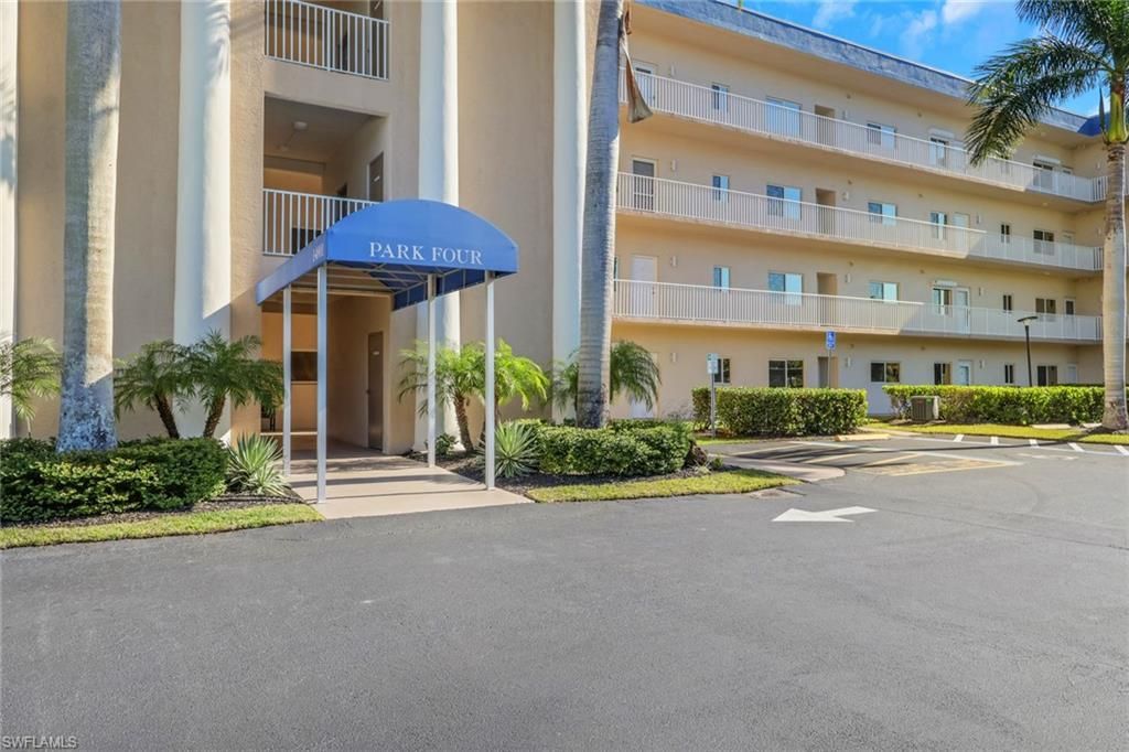 14801 Park Lake Dr, Unit 104, Fort Myers, FL 33919 Photo