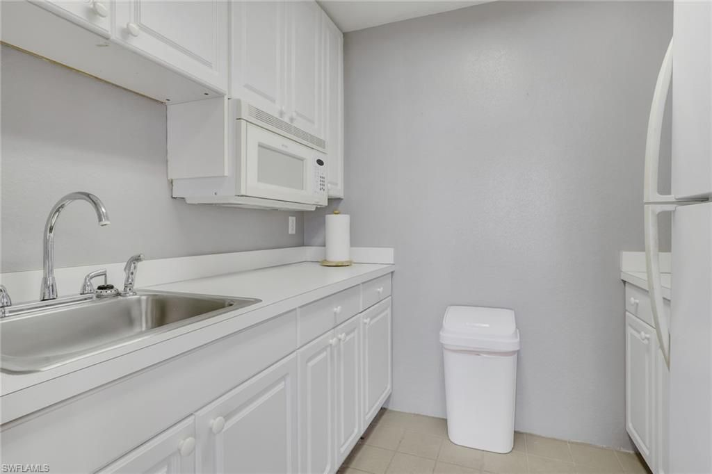 14801 Park Lake Dr, Unit 104, Fort Myers, FL 33919 Photo