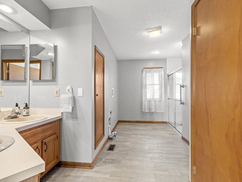 5844 Thada Lane, Columbus, OH 43229 Photo 10