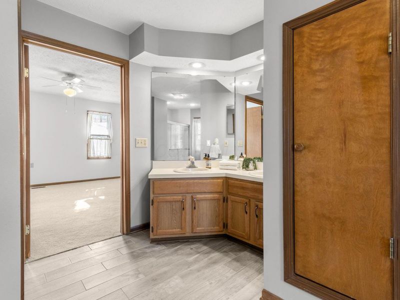 5844 Thada Lane, Columbus, OH 43229 Photo 12