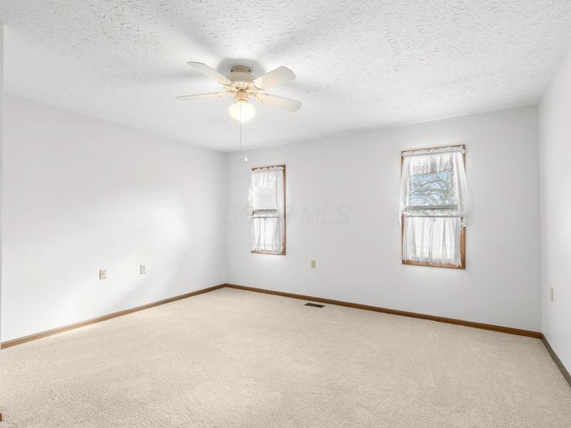 5844 Thada Lane, Columbus, OH 43229 Photo 8