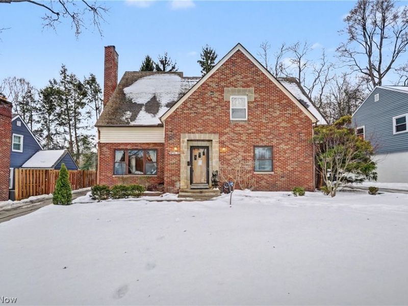 674 Upper Merriman Drive, Akron, OH 44303 Photo 1