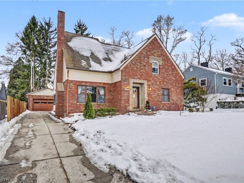 674 Upper Merriman Drive, Akron, OH 44303 Photo 2