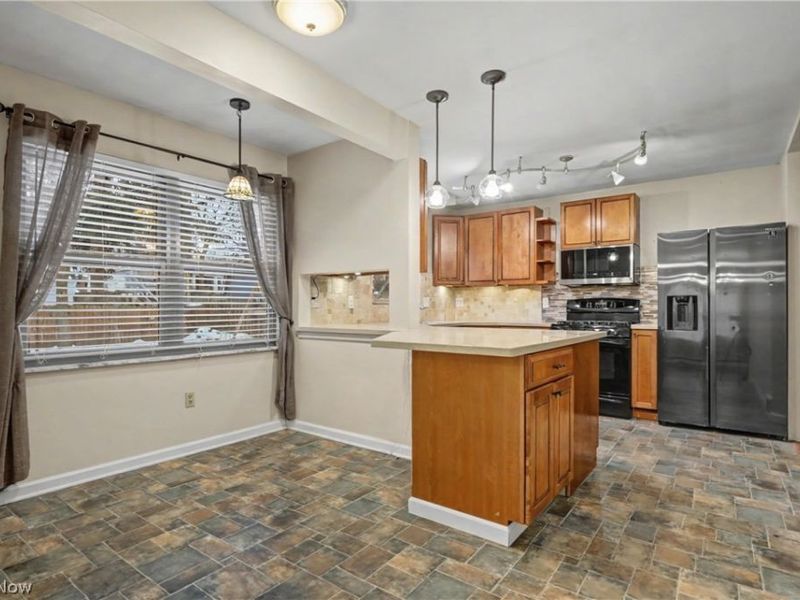 674 Upper Merriman Drive, Akron, OH 44303 Photo 21