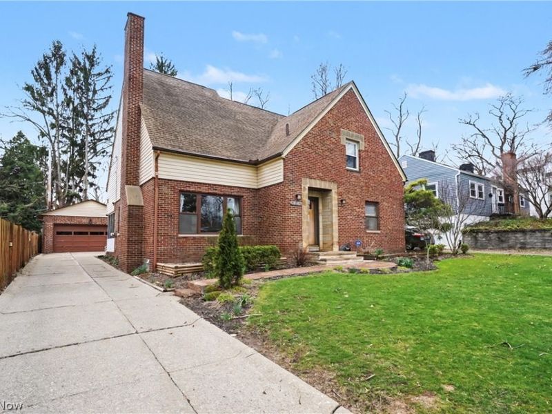 674 Upper Merriman Drive, Akron, OH 44303 Photo 3