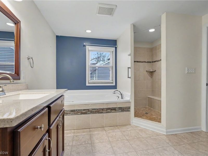 674 Upper Merriman Drive, Akron, OH 44303 Photo 34