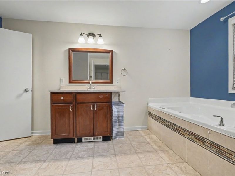 674 Upper Merriman Drive, Akron, OH 44303 Photo 35