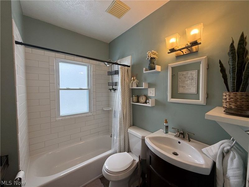 3842 Parkdale Road, Cleveland Heights, OH 44121 Photo 12