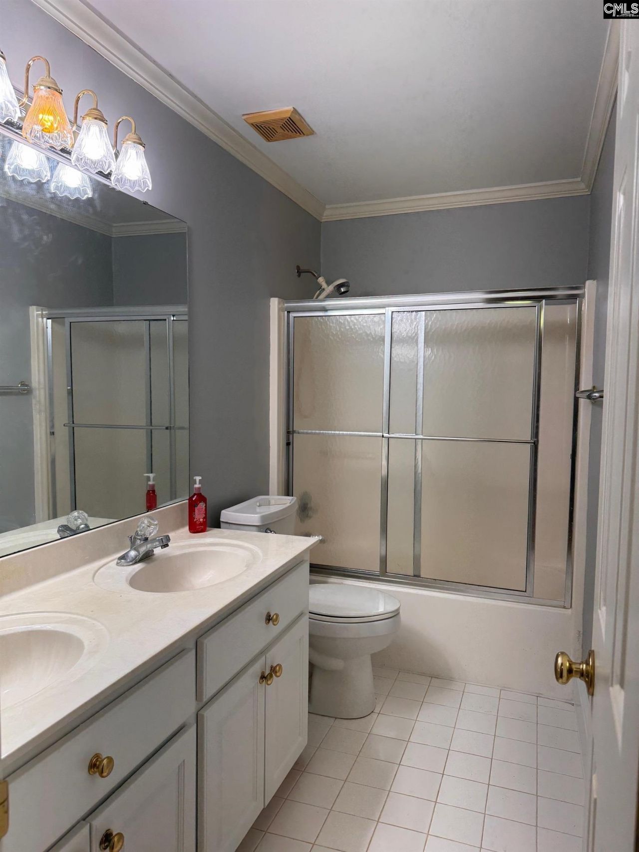 4 Holly Hedge Court Photo 13