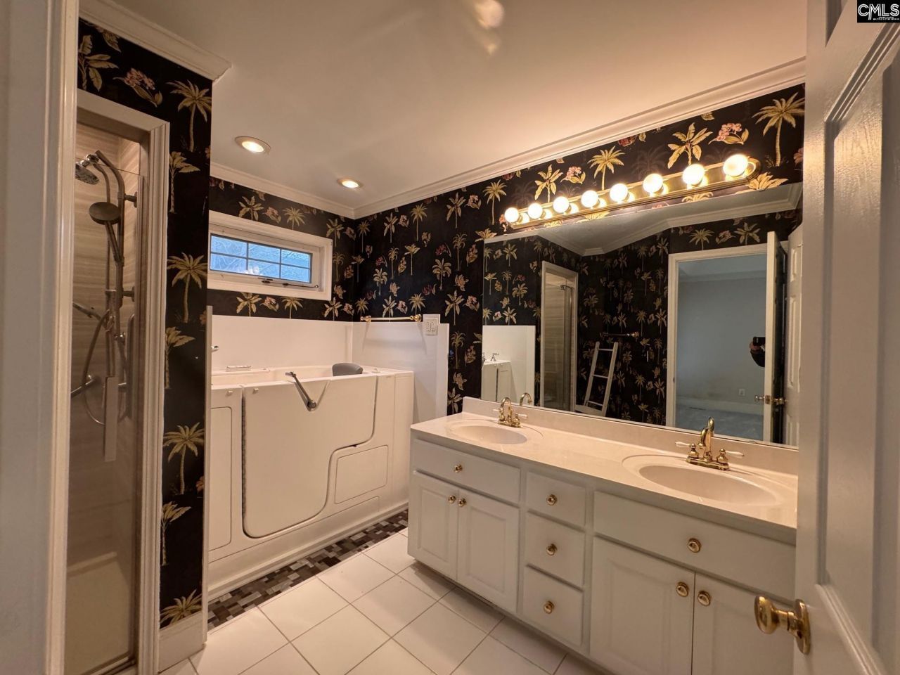 4 Holly Hedge Court Photo 14