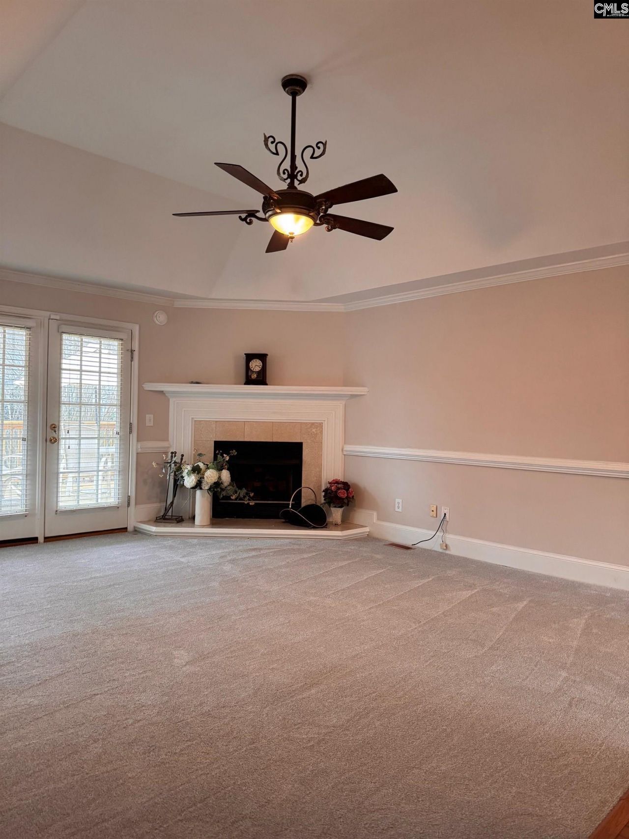 4 Holly Hedge Court Photo 4