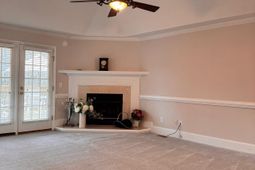 4 Holly Hedge Court photo 4